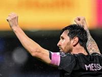 FB体育官网-关于巴萨风头无两，梅西火力全开的信息