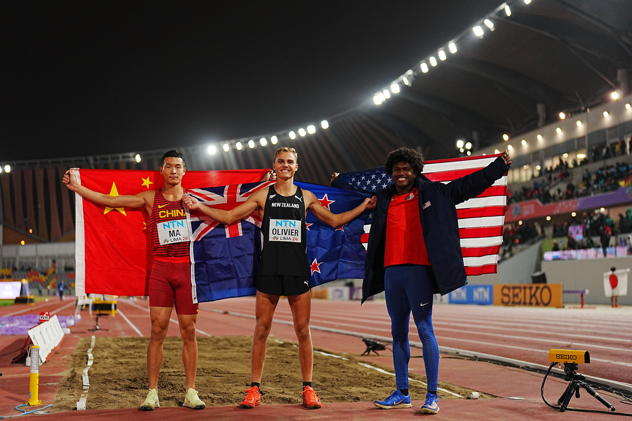 选手们超越自我，创造惊人成绩