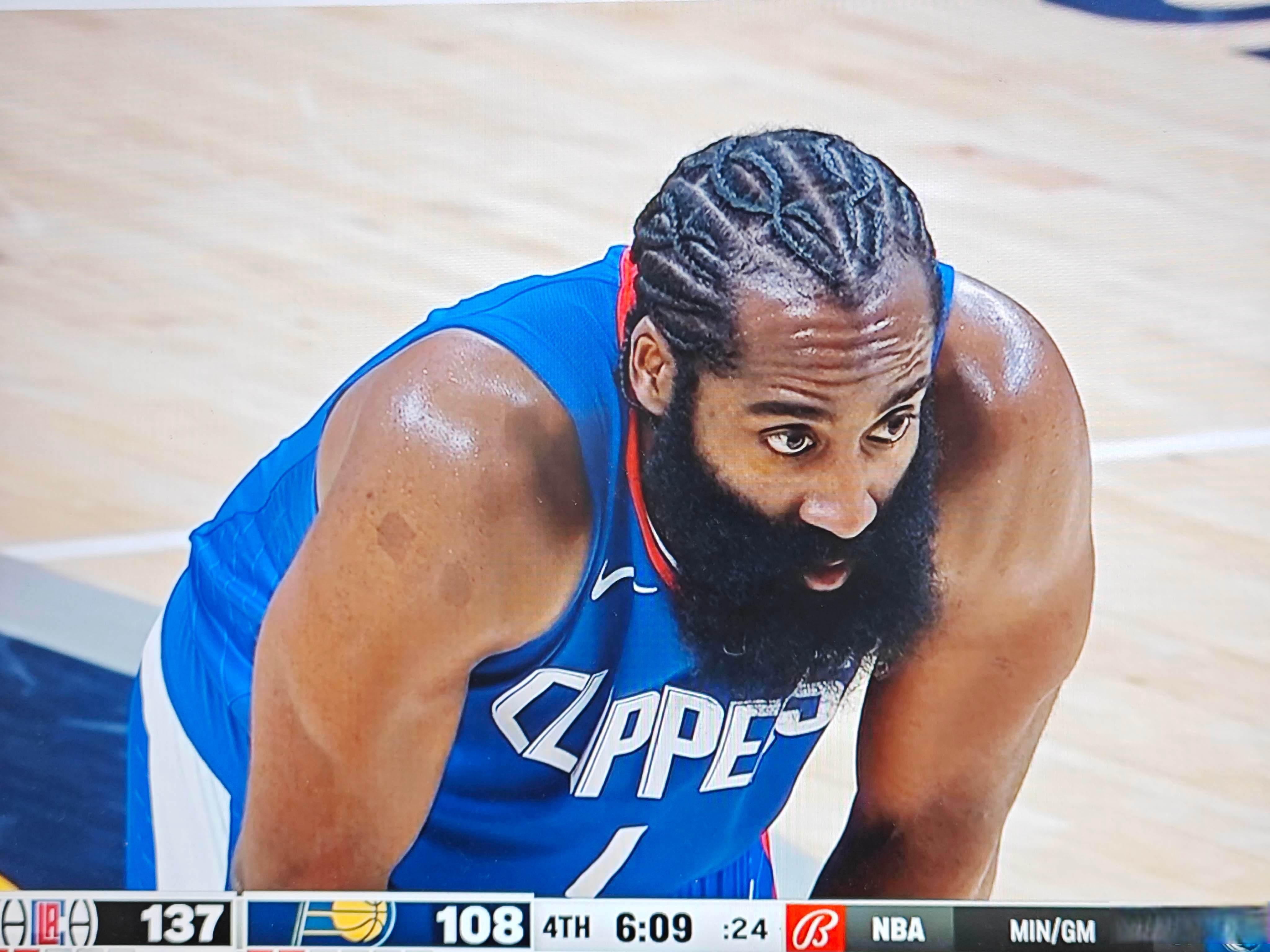 火箭主场大胜公牛，哈登再次轰下四十分