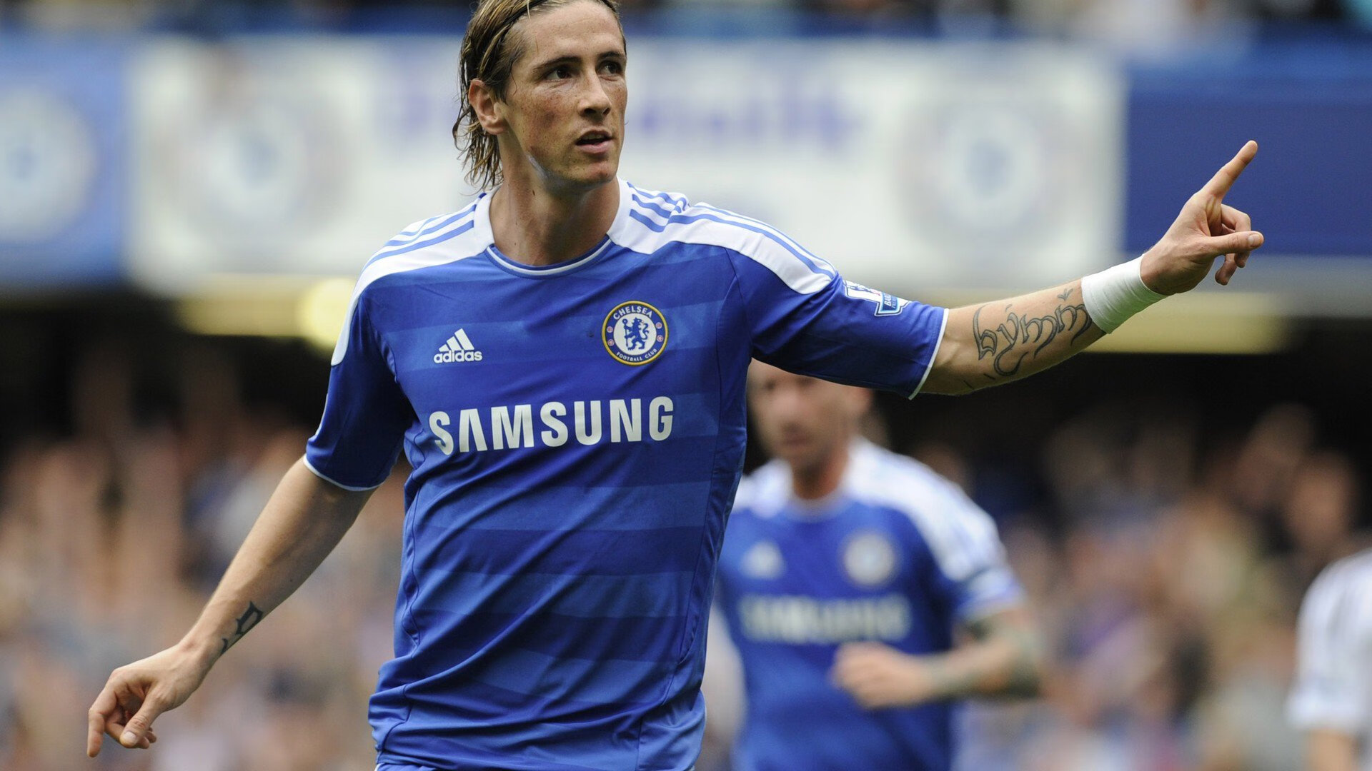 莱奥一剑封喉,瑞士战术完胜三狮军团—欧洲杯经典战役诞生记