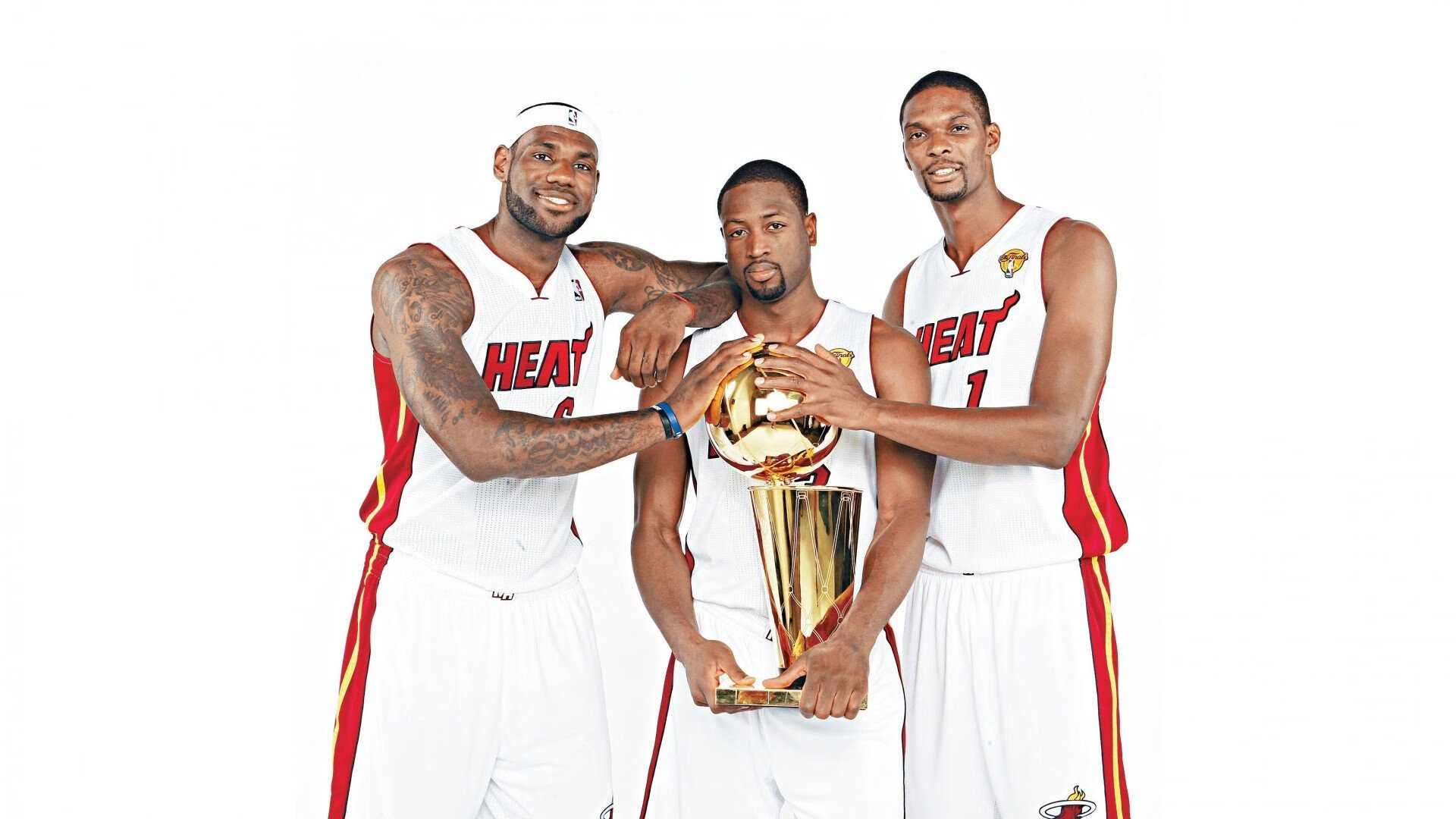 新王登基之战，文班亚马关键封盖终结国王，勇士以团队篮球捍卫荣耀